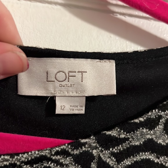 Sparkle Rose Patterned Dress - Picture 3 of 5